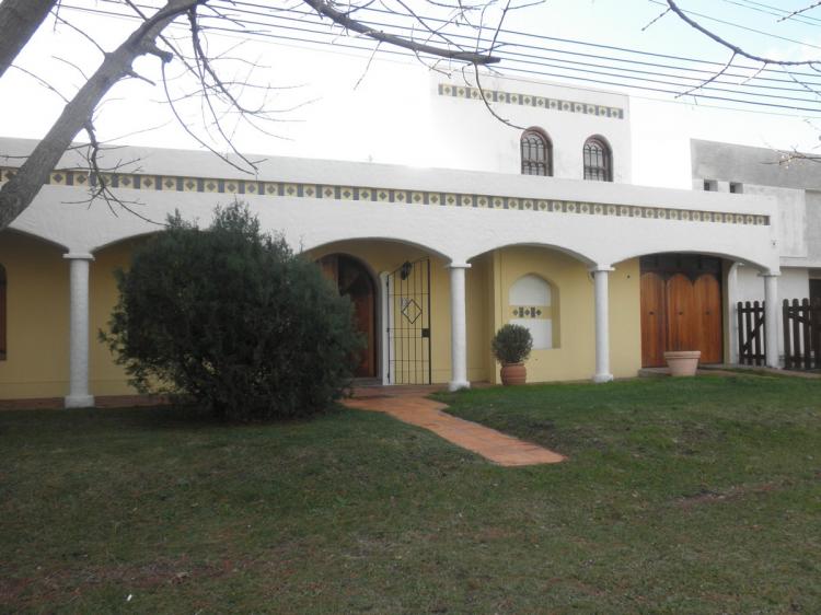 Foto Casa en Venta en Colonia del Sacramento, Colonia - U$D 345.000 - CAV3503 - BienesOnLine