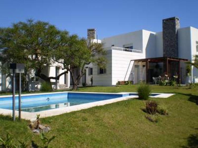 Foto Casa en Venta en Colonia del Sacramento, Colonia - U$D 795.000 - CAV3038 - BienesOnLine