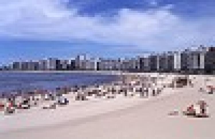 Foto Apartamento en Venta en Pocitos, Montevideo, Montevideo - U$D 180.000 - APV1204 - BienesOnLine