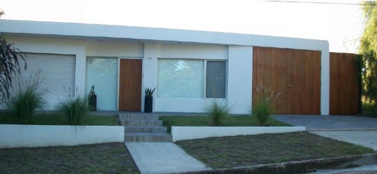 Foto Casa en Venta en Colonia del Sacramento, Colonia - U$D 260.000 - CAV3584 - BienesOnLine