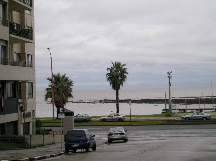 Foto Apartamento en Venta en PUNTA CARRETAS, MONTEVIDEO, Montevideo - U$D 200.000 - APV138 - BienesOnLine