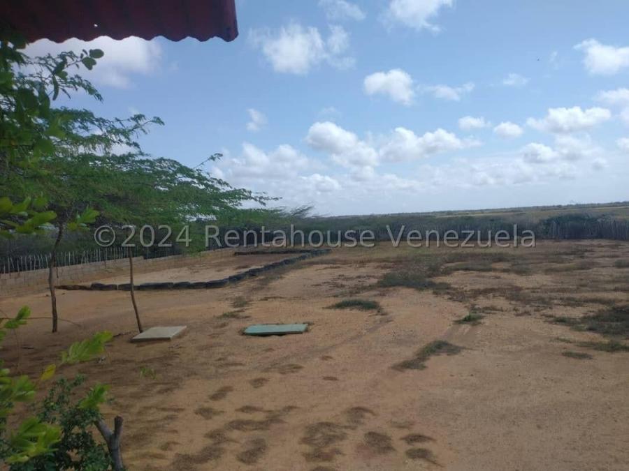 +58 414-6954944 MLS#24-20469 Terreno en Venta en El Oasis, Falcon Zonificacion Rural