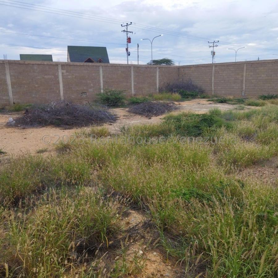 +58 414-6954944 MLS#24-21529 Terreno en Venta en Punta Cardon, Falcon