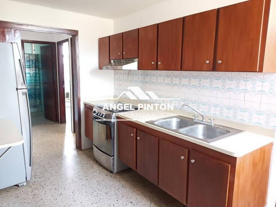 APARTAMENTO ALQUILER LA PARAGÜITA MARACAIBO API 6494