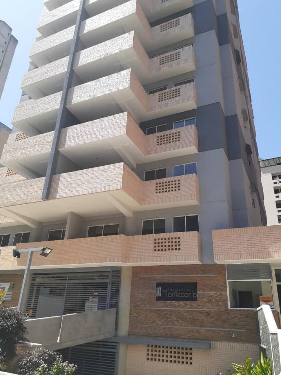 APARTAMENTO, RESD. MONTECARLOS – LAS CHIMENEAS PHA-752