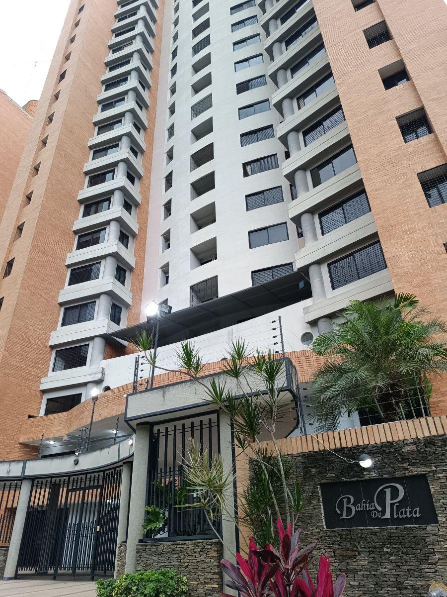 APARTAMENTO LA TRIGALEÑA ALTA RES. BAHÍA DE PLATA, VALENCIA CARABOBO. LUISA MEZONES VENDE.