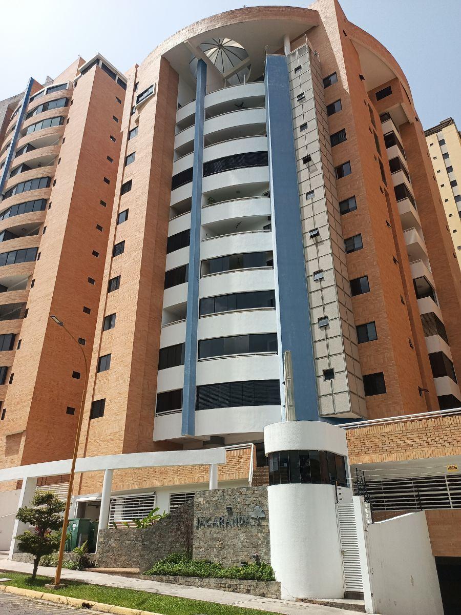 Foto Apartamento en Venta en Urb Trigaleña Alta, Valencia, Carabobo - U$D 170.000 - APV240501 - BienesOnLine