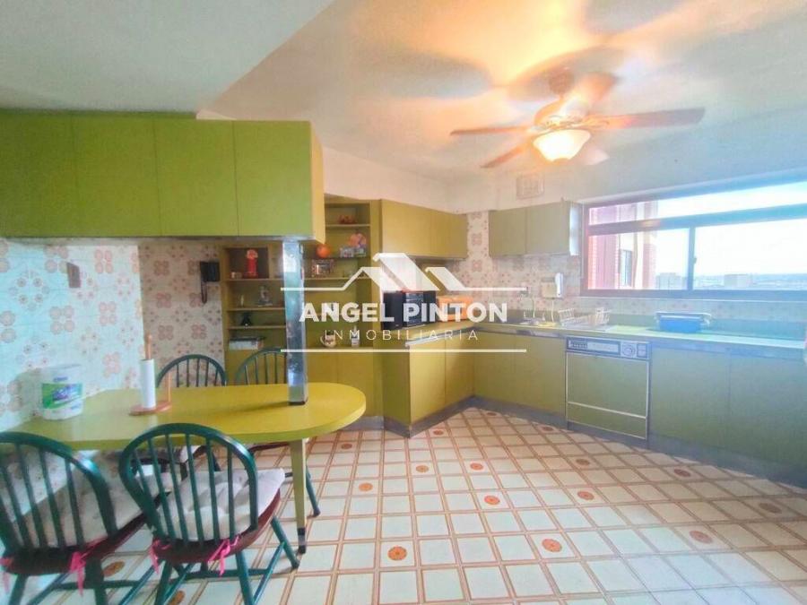 Foto Apartamento en Venta en Maracaibo, Zulia - U$D 26.500 - APV241240 - BienesOnLine