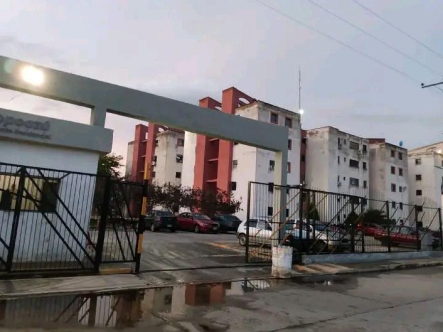 Foto Apartamento en Venta en Paraparal, Los Guayos, Carabobo - U$D 10.500 - APV241366 - BienesOnLine