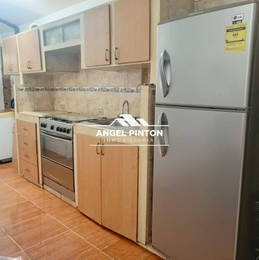 APARTAMENTO VENTA CONJUNTO RESIDENCIAL SANTA MÓNICA MARACAIBO API 6499