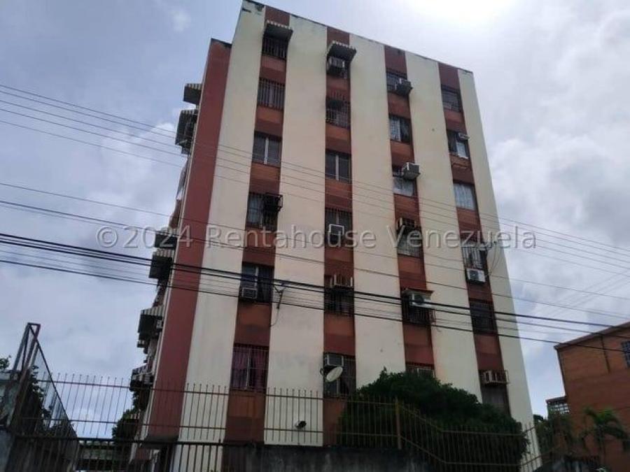 Cómodo apartamento en venta La Barraca, Maracay