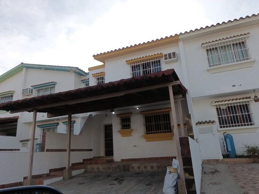 Foto Casa en Alquiler en Valles del Camoruco, Valencia, Carabobo - U$D 350 - CAA239839 - BienesOnLine