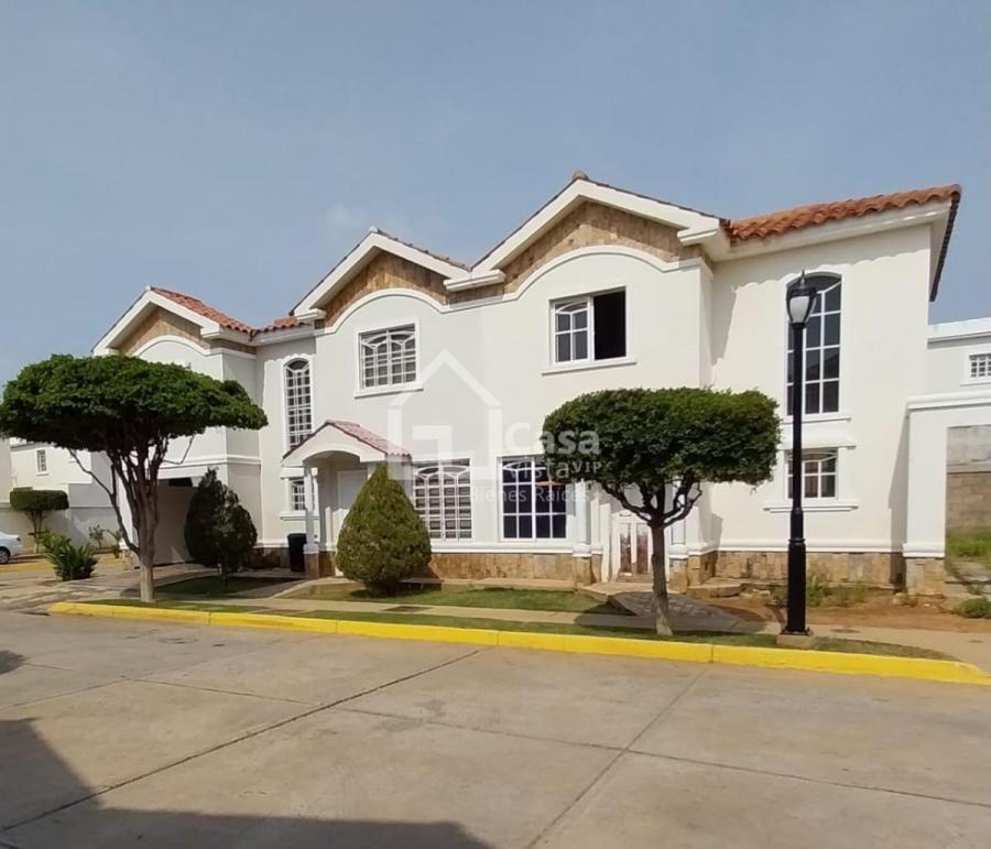 Foto Casa en Venta en Zona Norte, Maracaibo, Zulia - U$D 32.000 - CAV235973 - BienesOnLine