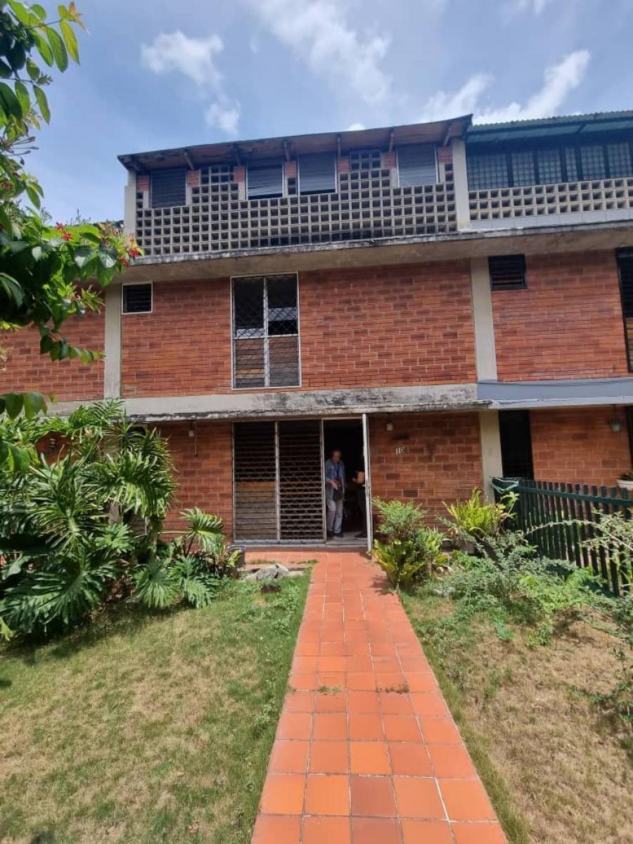 Foto Casa en Venta en Los Chorros, Miranda - U$D 85.000 - CAV237105 - BienesOnLine