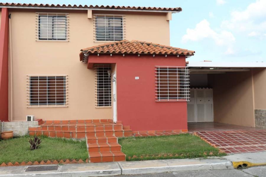 Casa en Urbanización Caña Dulce