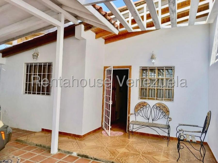 Foto Casa en Venta en Carirubana, Punto Fijo, Falcón - CAV240655 - BienesOnLine