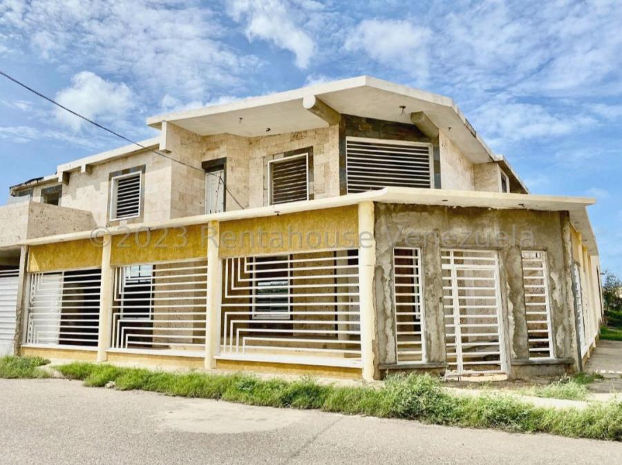 Foto Casa en Venta en Carirubana, Punto Fijo, Falcón - U$D 55.000 - CAV241073 - BienesOnLine