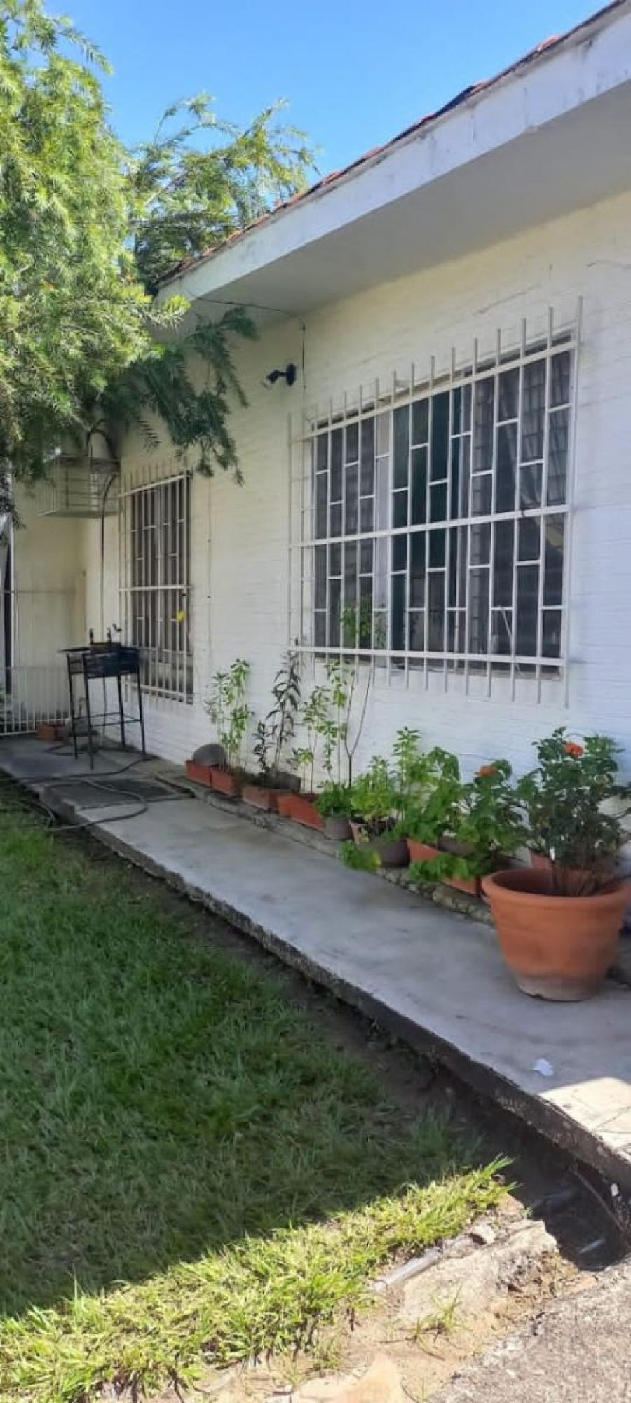 Foto Casa en Venta en Paraparal, Los Guayos, Carabobo - U$D 20.000 - CAV241143 - BienesOnLine