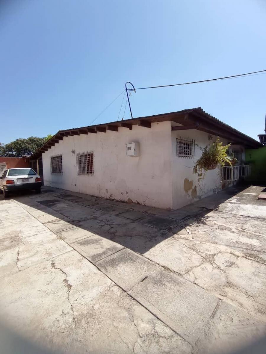 SE VENDE CASA EN NAGUANAGUA URB. EL NARANJAL 1, SECTOR LA CAMPIÑA. LUISA MEZONES VENDE