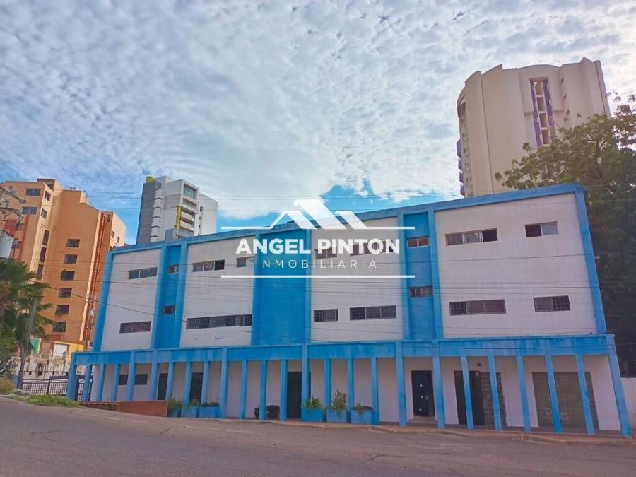 EDIFICIO OFICINAS Y/O COMERCIAL EN VENTA VALLE FRÍO. MARACAIBO API 3811 