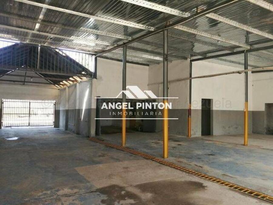 GALPÓN COMERCIAL Y TERRENO VENTA AV LA LIMPIA MARACAIBO API 6395