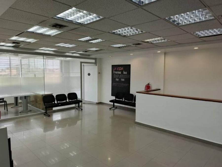 Foto Local en Alquiler en Valencia, Carabobo - U$D 1.200 - LOA239576 - BienesOnLine