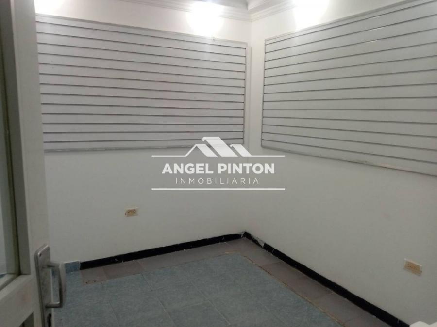 LOCAL COMERCIAL EN ALQUILER CIUDAD CHINITA MARACAIBO API 6357 Ángel Pinton Inmobiliaria FS Zulia 24/