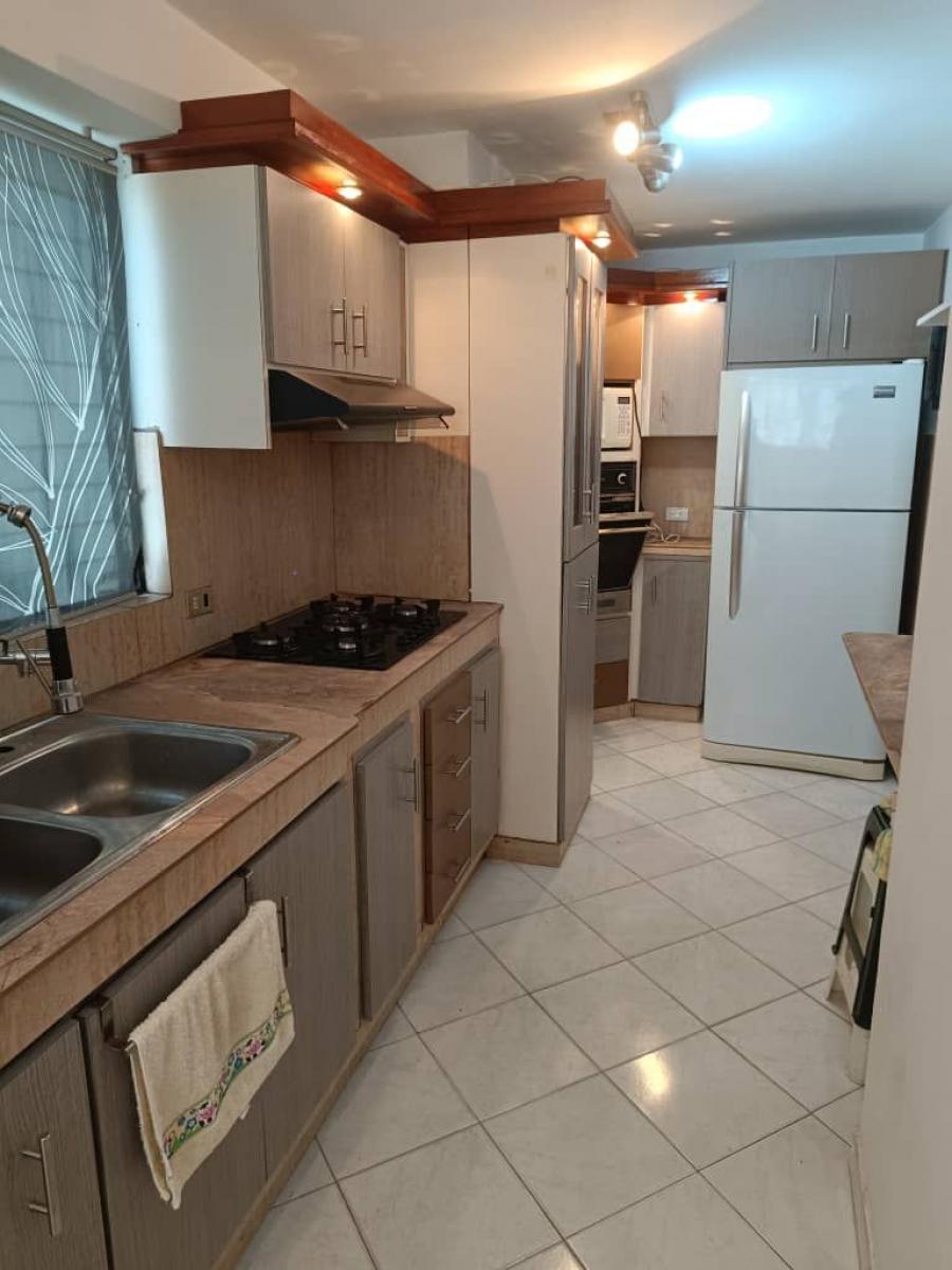 Foto Apartamento en Alquiler en SABANA LARGA, Valencia, Carabobo - U$D 300 - APA237956 - BienesOnLine