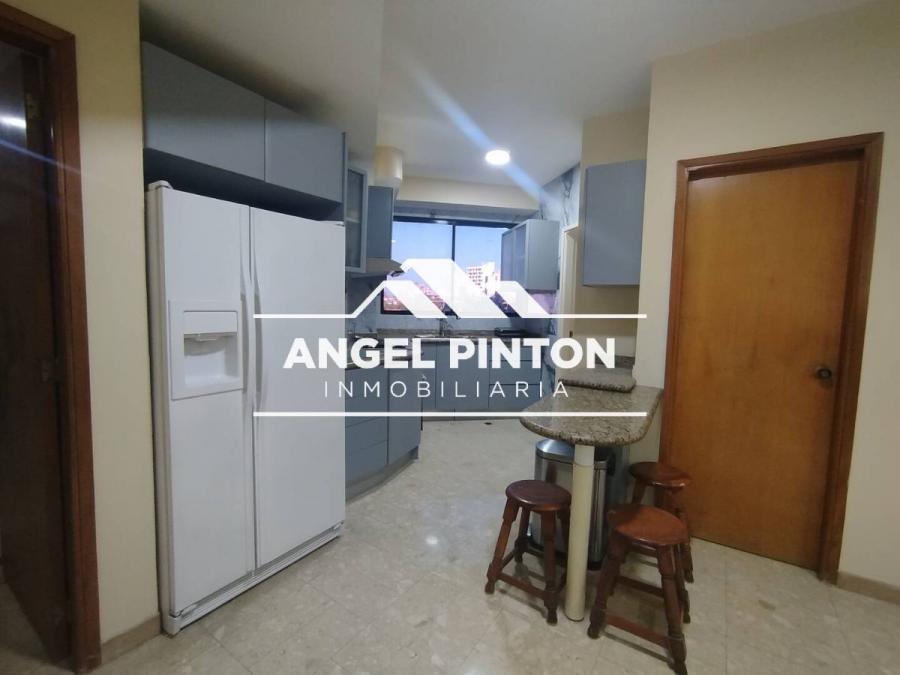  APARTAMENTO EN ALQUILER EN AV BELLA VISTA MARACAIBO API 6725  