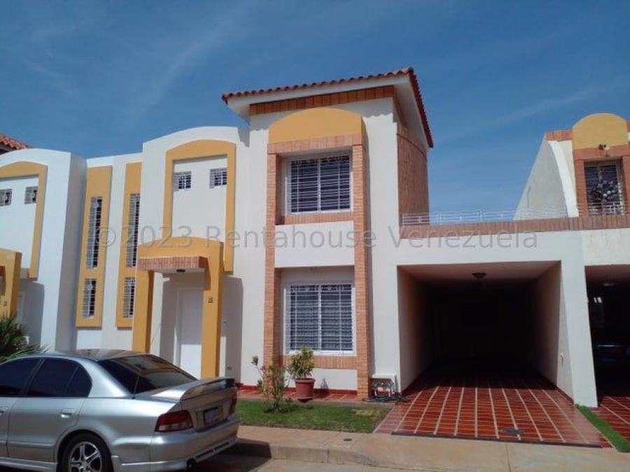  Townhouse en venta en zona Norte