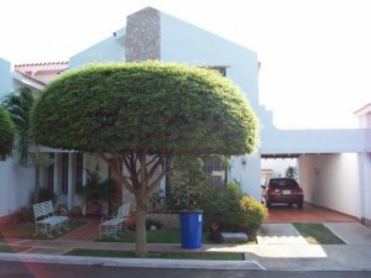 Foto Casa en Venta en Maracaibo, Zulia - BsF 2.000.000 - CAV38364 - BienesOnLine