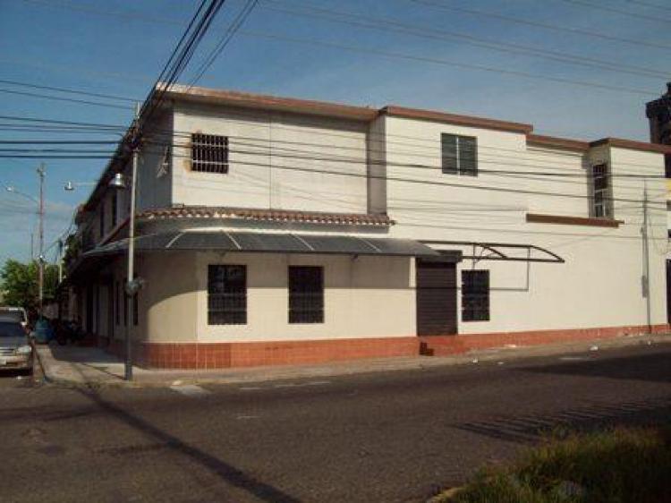 Foto Local en Alquiler en Maracaibo, Zulia - BsF 15.000 - LOA24580 - BienesOnLine