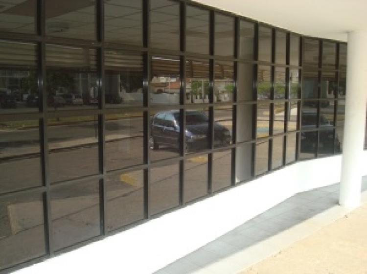 Foto Local en Alquiler en Maracaibo, Zulia - BsF 20.000 - LOA32711 - BienesOnLine