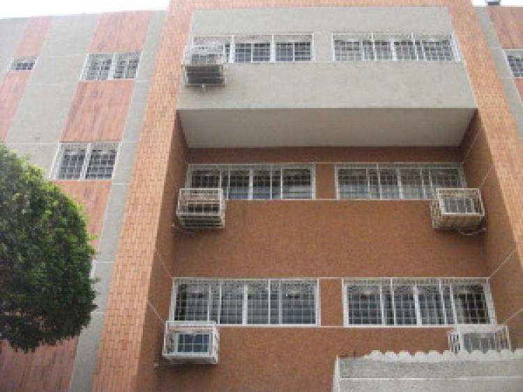 Foto Apartamento en Venta en Maracaibo, Zulia - BsF 700.000 - APV33017 - BienesOnLine