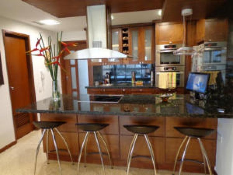 Foto Apartamento en Venta en Av. Bella Vista, Maracaibo, Zulia - BsF 3.800.000 - APV47288 - BienesOnLine