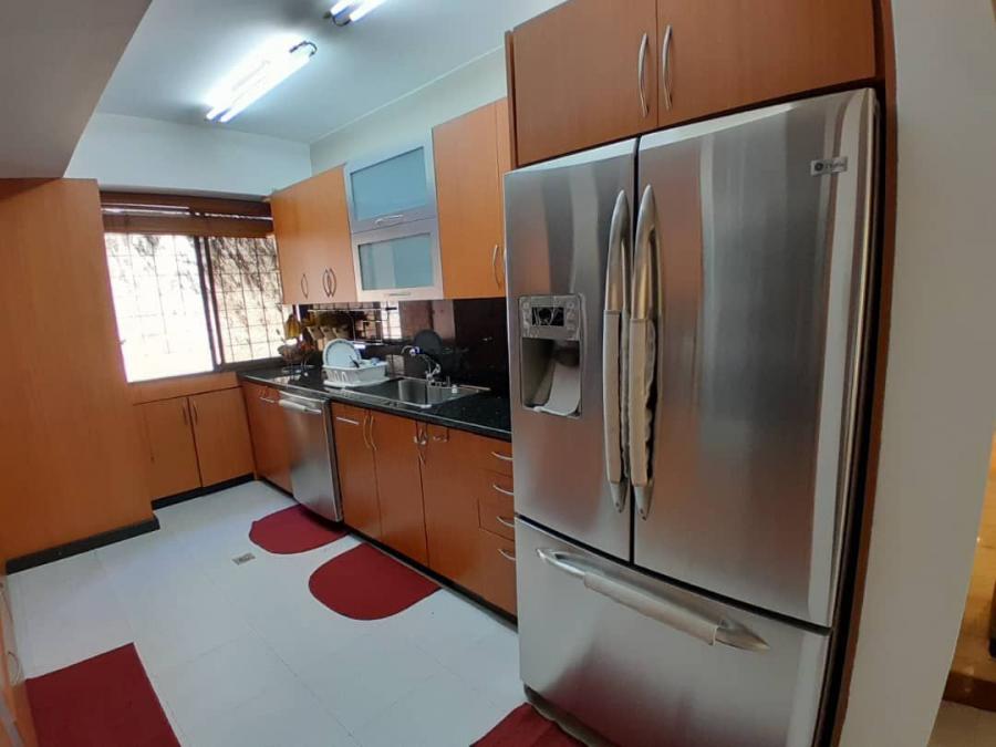 Foto Apartamento en Alquiler en Chulavista, Miranda - U$D 2.500 - DEA248343 - BienesOnLine