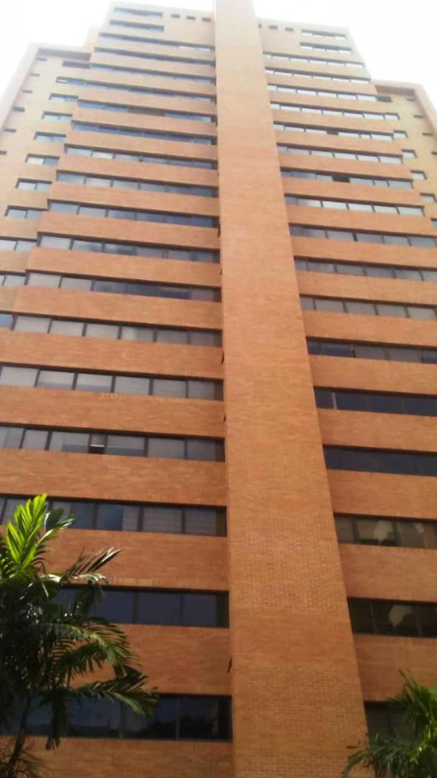 Foto Apartamento en Alquiler en La Trigaleña, Valencia, Carabobo - U$D 1.000 - APA237961 - BienesOnLine