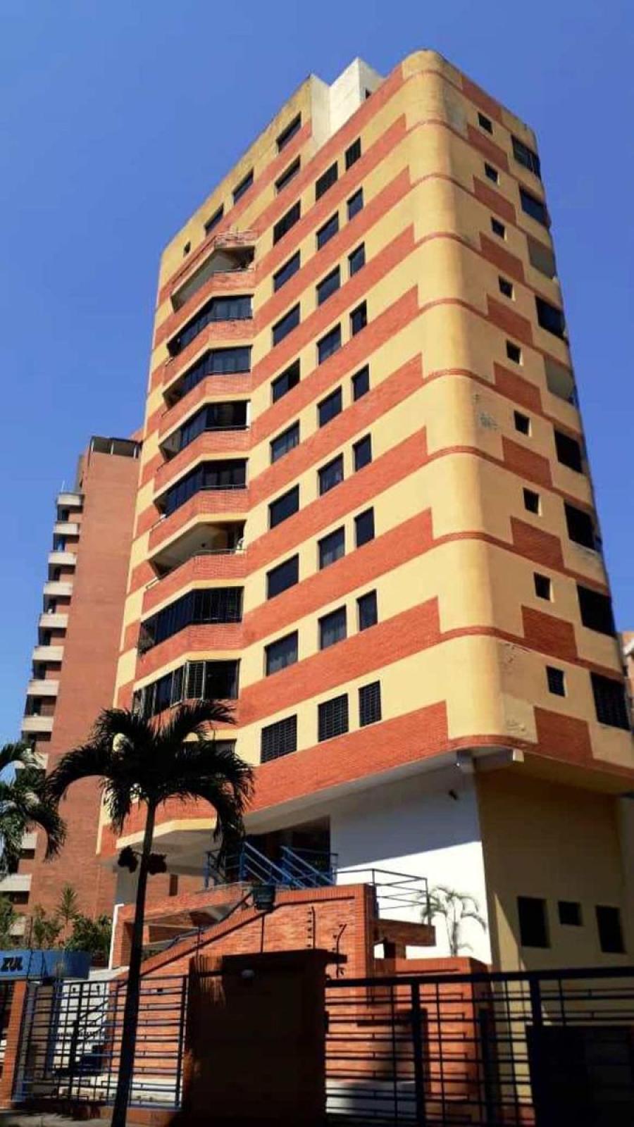 Foto Apartamento en Alquiler en La Trigaleña, Valencia, Carabobo - U$D 500 - APA238020 - BienesOnLine