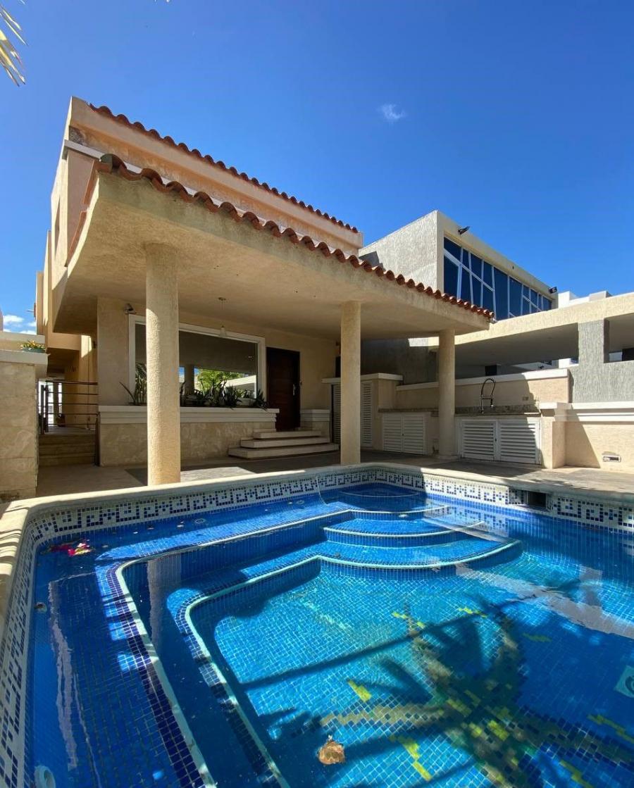 Casa en Alquiler en 6023 Puerto la Cruz, Anzoátegui