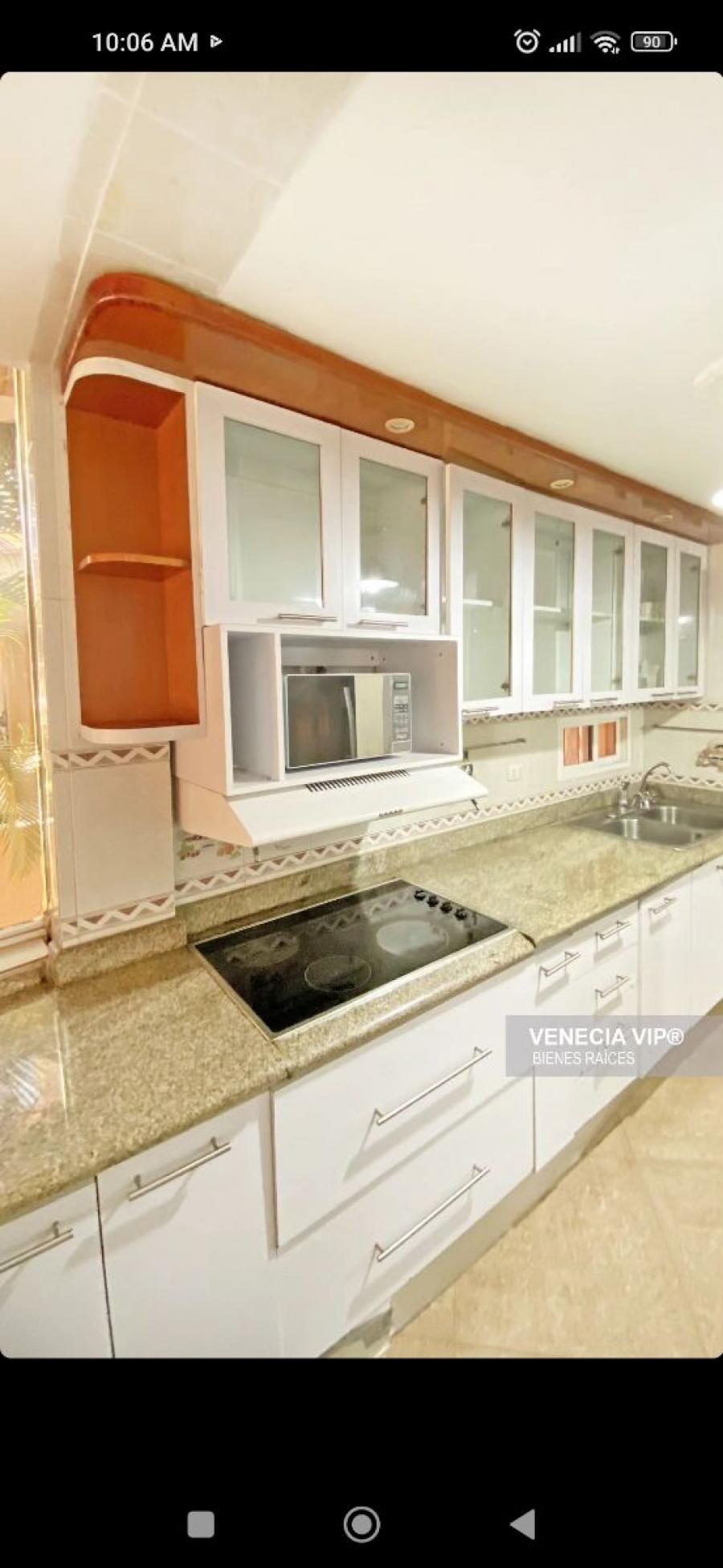 Foto Casa en Alquiler en Urbaneja, Lechería, Anzoátegui - U$D 1.000 - CAA234513 - BienesOnLine