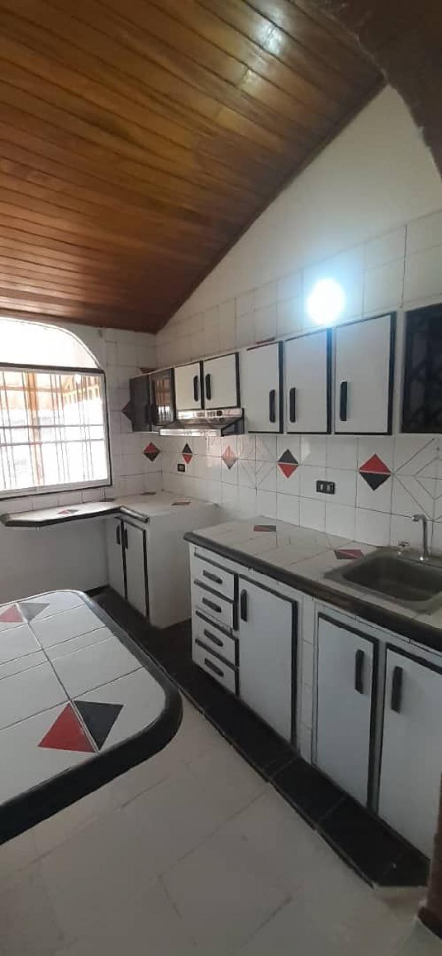 Apartamento en Alquiler en Maracay