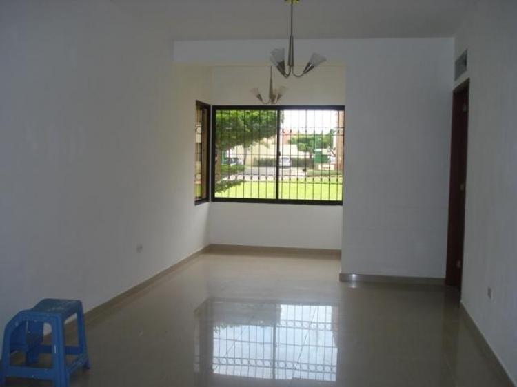 Foto Apartamento en Alquiler en Maracaibo, Zulia - BsF 4.500 - APA16070 - BienesOnLine