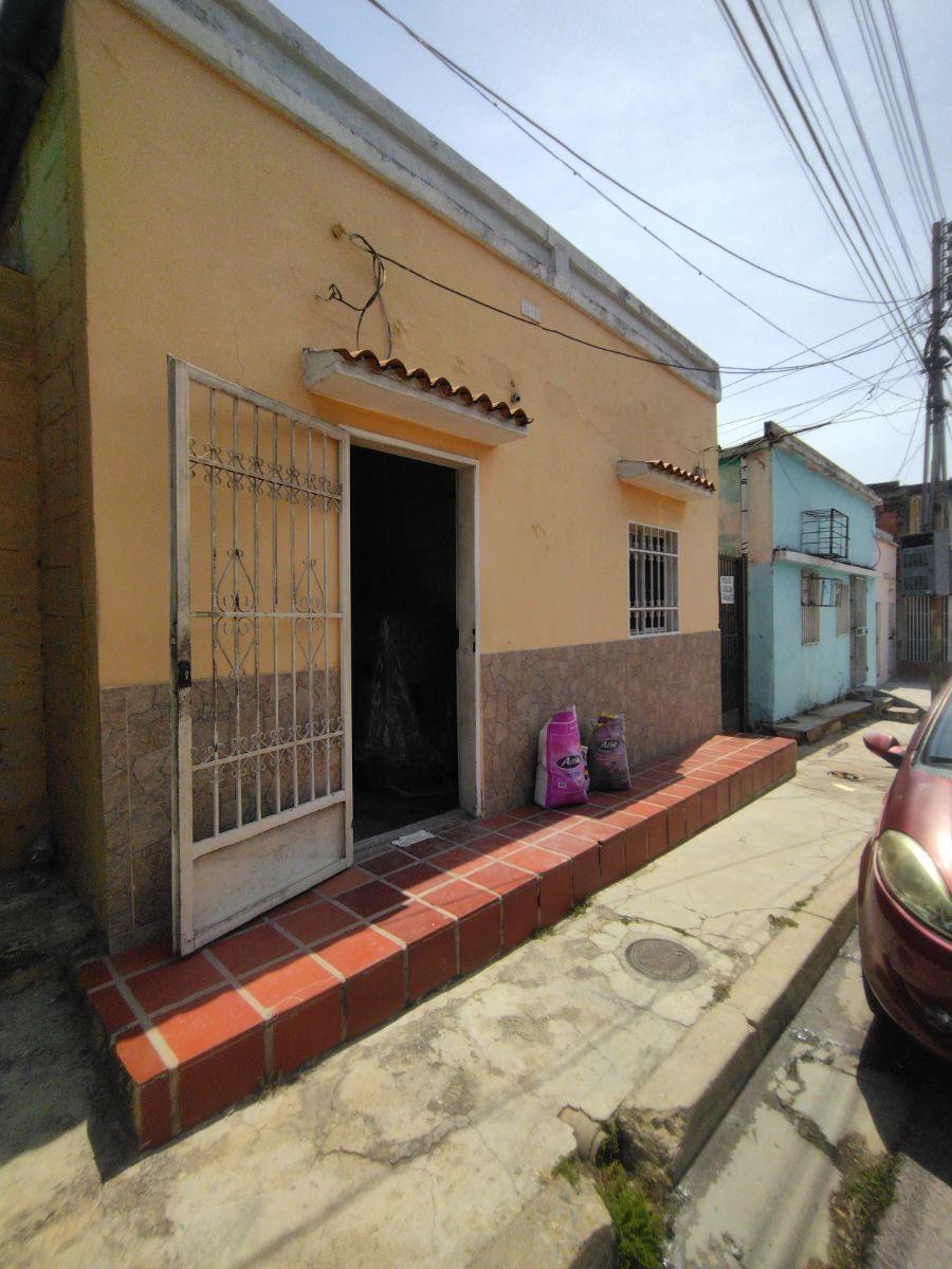 Foto Casa en Venta en Valencia, Carabobo - U$D 9.000 - CAV235210 - BienesOnLine