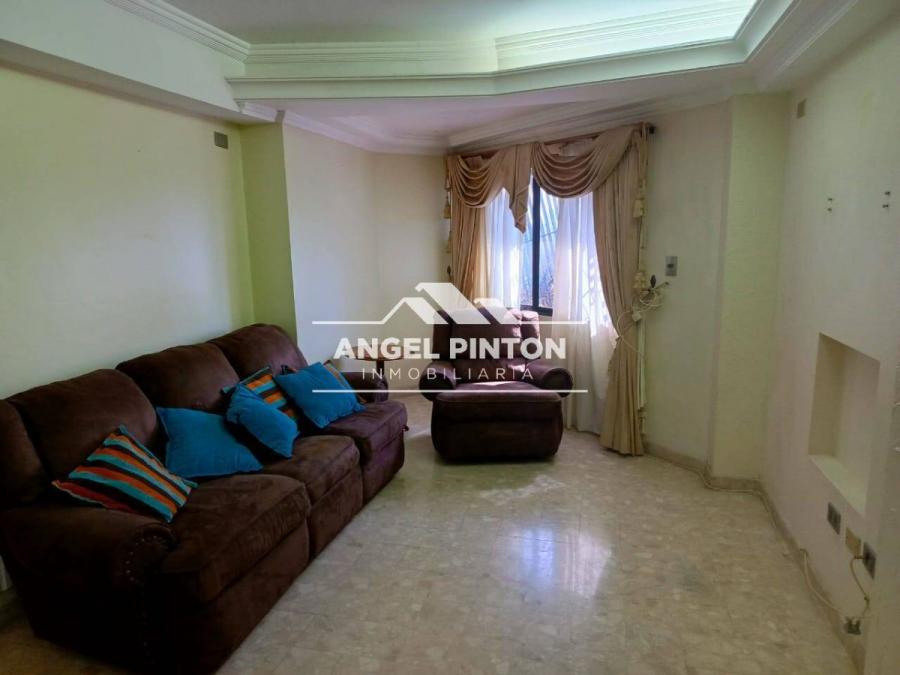 Foto Apartamento en Alquiler en Avenida Bella Vista, Maracaibo, Zulia - U$D 300 - APA227558 - BienesOnLine