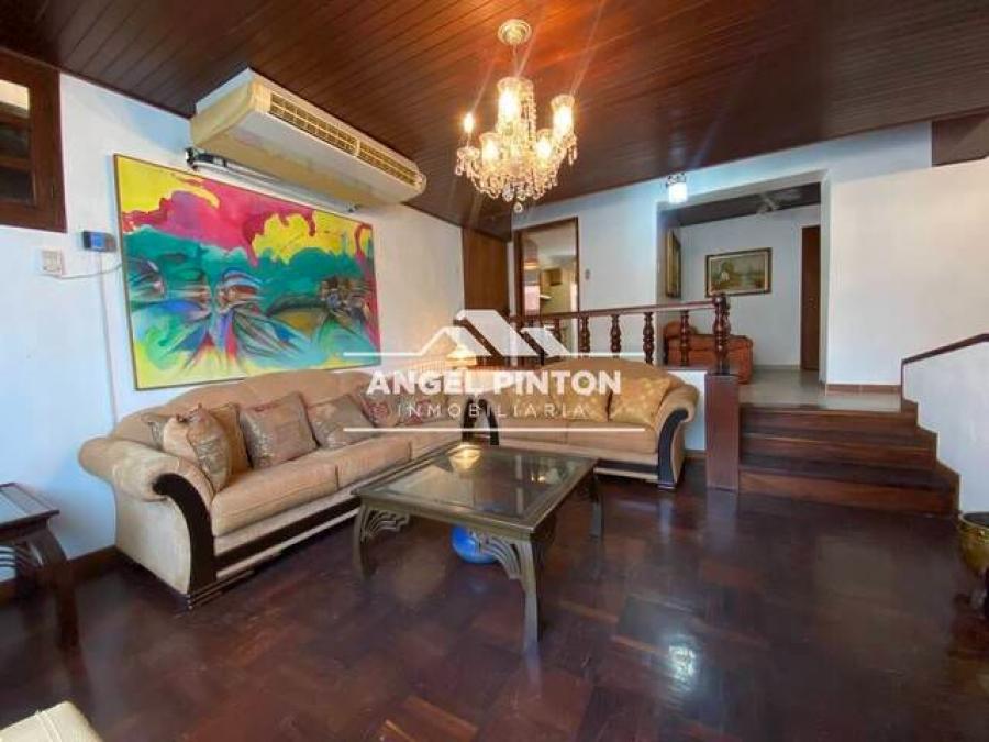 Foto Apartamento en Alquiler en Avenida Bella Vista, Maracaibo, Zulia - U$D 300 - APA228118 - BienesOnLine