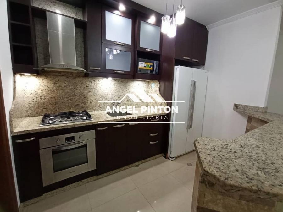 Foto Apartamento en Alquiler en Maracaibo, Zulia - U$D 600 - APA241709 - BienesOnLine