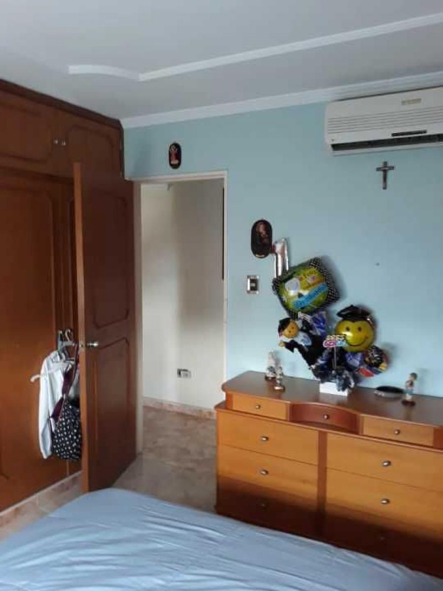 Foto Apartamento en Alquiler en Valencia, Valencia, Carabobo - U$D 350 - APA233402 - BienesOnLine