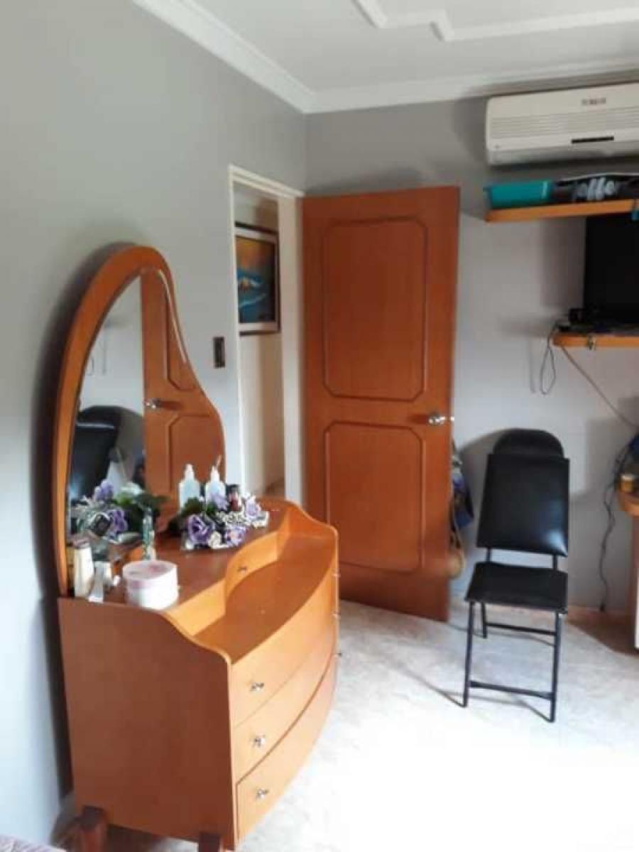 Foto Apartamento en Alquiler en Valencia, Valencia, Carabobo - U$D 350 - APA233756 - BienesOnLine