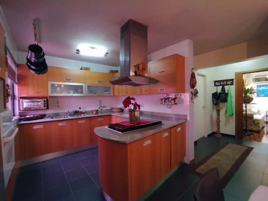 Foto Apartamento en Alquiler en Valencia, Valencia, Carabobo - U$D 500 - APA233911 - BienesOnLine