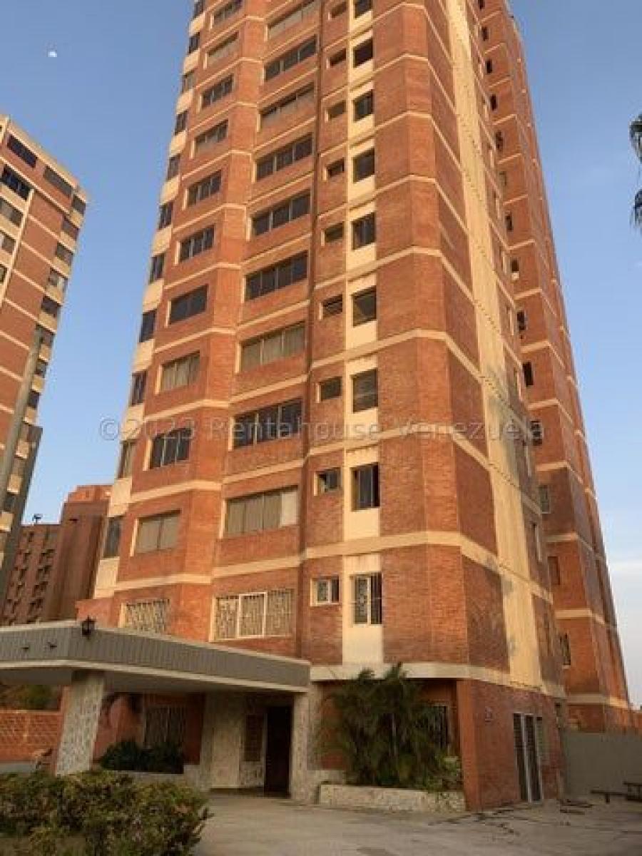 Foto Apartamento en Alquiler en Maracaibo, Zulia - U$D 300 - APA232328 - BienesOnLine